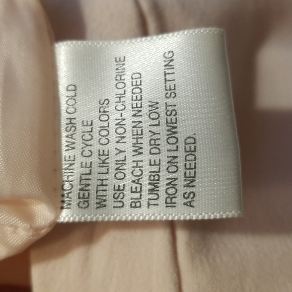 Worthington Petite Blush Pink Skirt with Tiered Ruffle Hem; Size 4P - Picture 3 of 5